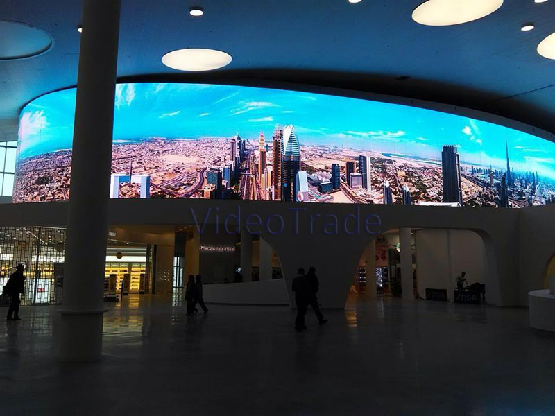 Светодиодный медиафасад аэропорта «Курумоч»